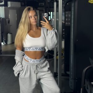 BRUME HOODIE - BLUZA DRESOWA 2W1 Z ODPINANYMI RĘKAWAMI