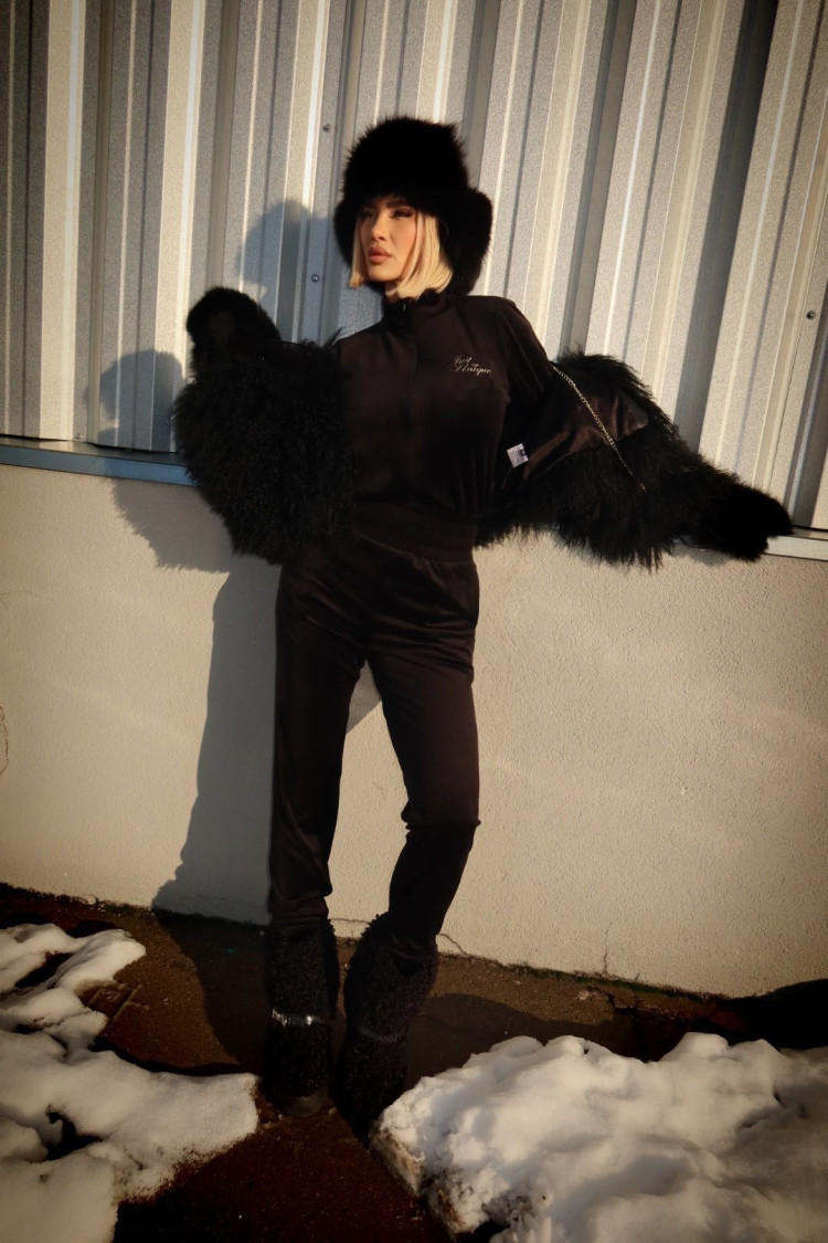 WES BLACK - black women's jumpsuit - obrazek 2